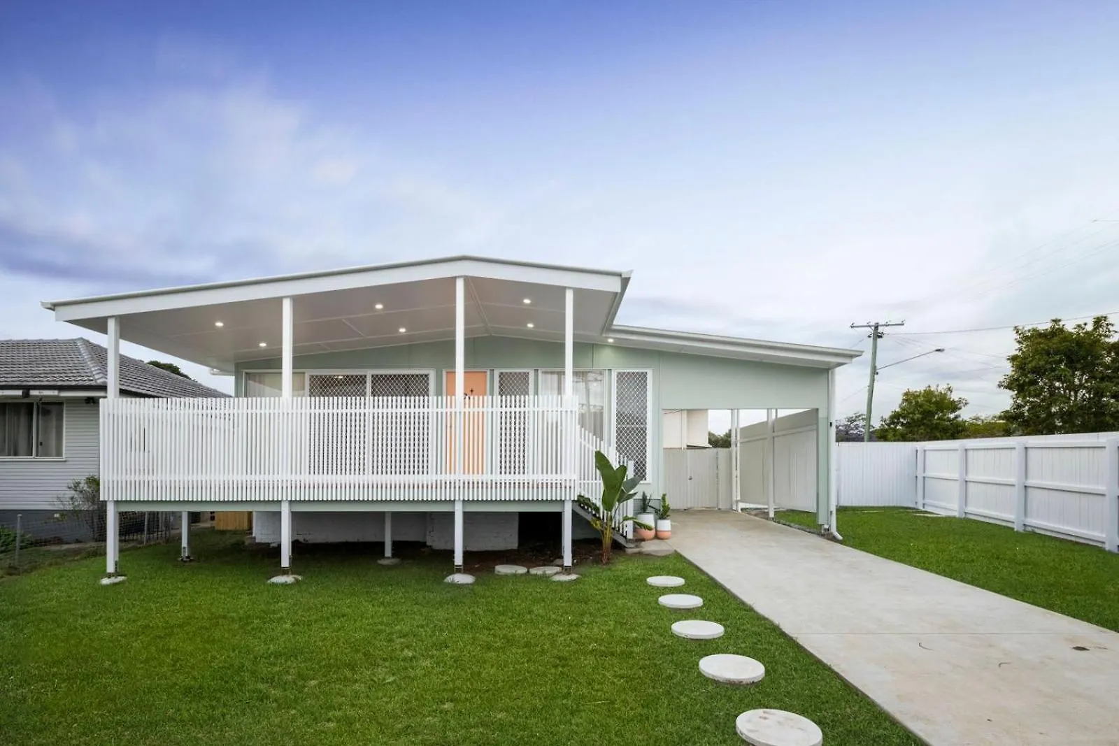 Nyaraló Peaceful Cottage-Style Home - Walk To Boondall Station - 12 Mins To Airport! Brisbane